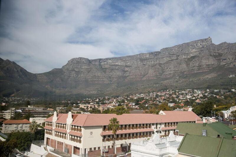 On Kloof 602 *